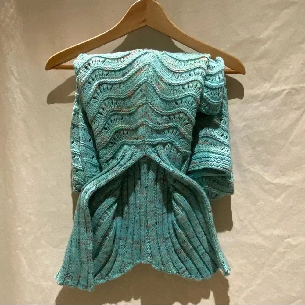 Mermaid-Tail Knit Blanket in Turquoise (OSFM)